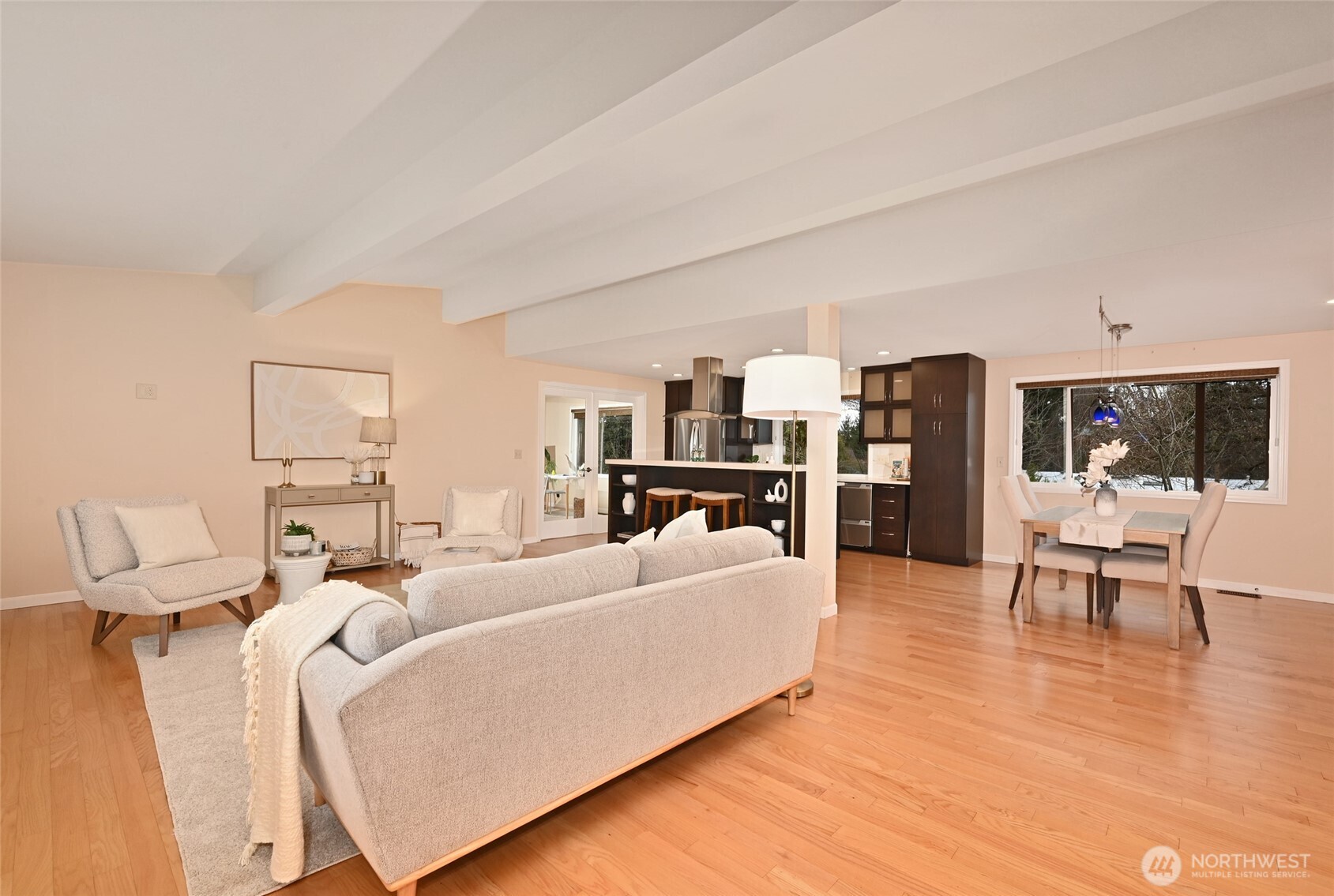 22432 98th Avenue West Edmonds, WA 98020 - Photo 6 of 36