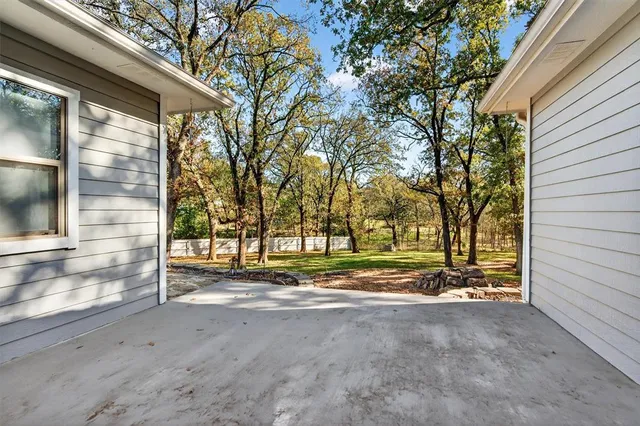 $699,000 | 380 Crescent Drive, Pottsboro, TX 75076