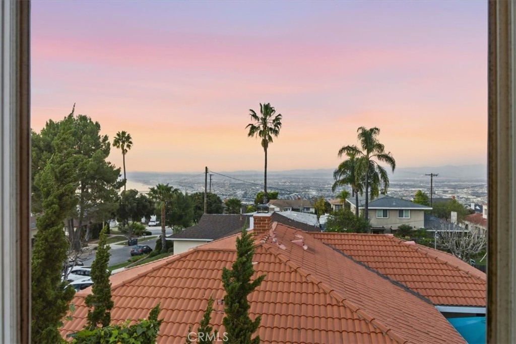 26630 Shorewood Road Rancho Palos Verdes, CA 90275 - Photo 5 of 46