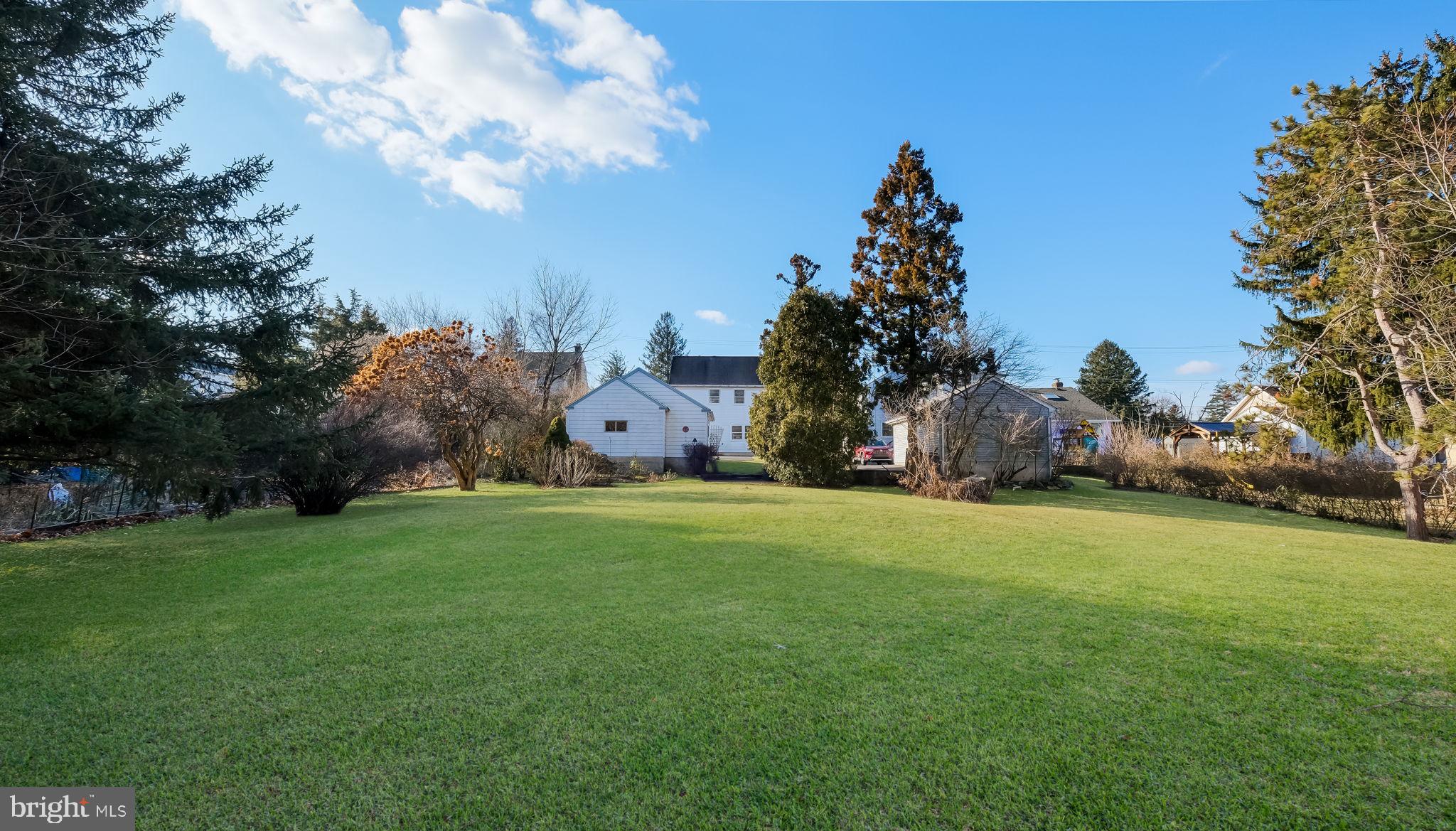 2473 Susquehanna Road Abington, PA 19001 - Photo 42 of 46 a backyard of a house with lots of green space
