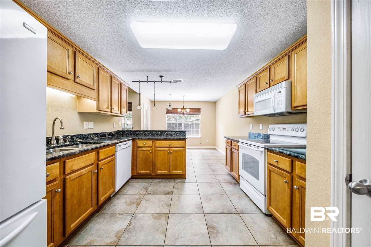 9842 Chariot Avenue Fairhope, AL 36532 - Photo 11 of 26