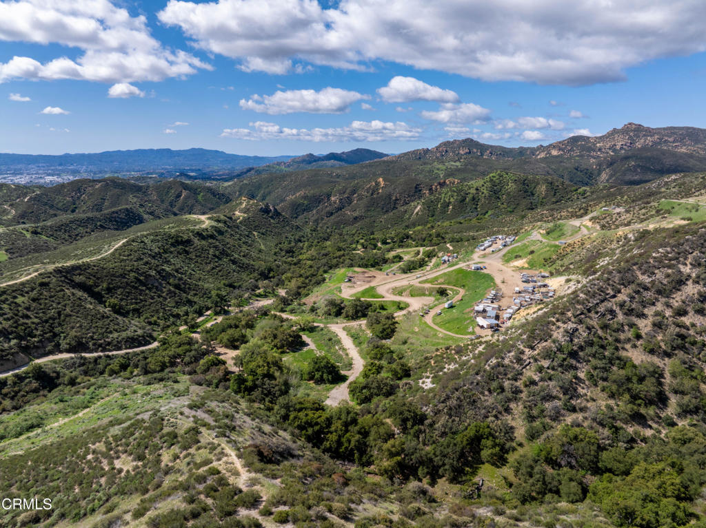 13100 Browns Canyon Road Chatsworth, CA 91311 - Photo 11 of 22 8