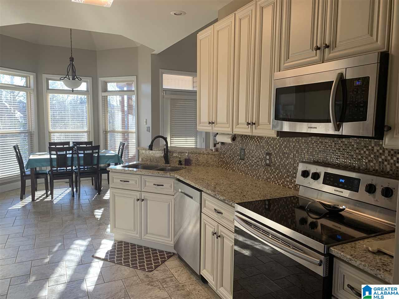 2371 Hemlock Drive Bessemer, AL 35023 - Photo 14 of 39
