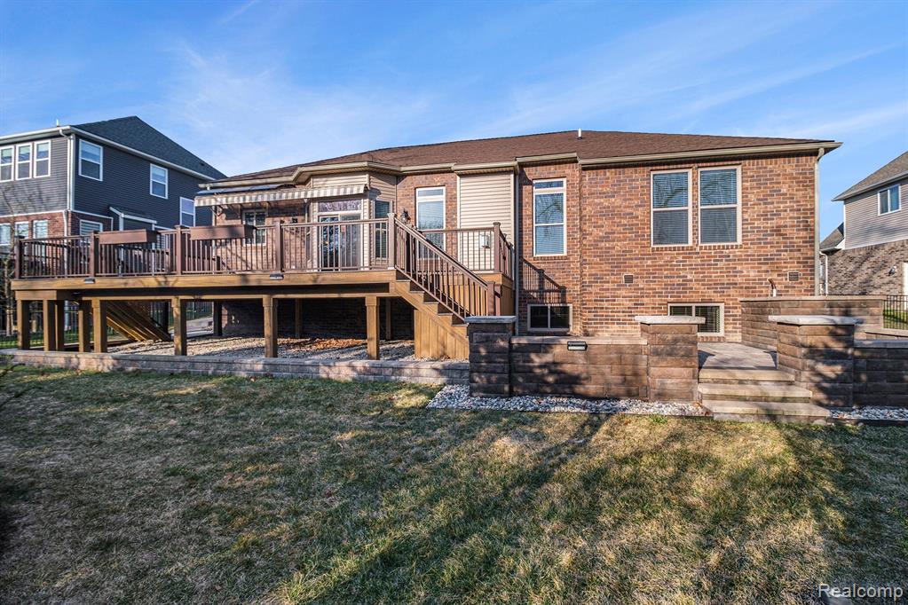 837 Balsam Circle Rochester, MI 48307 - Photo 30 of 38