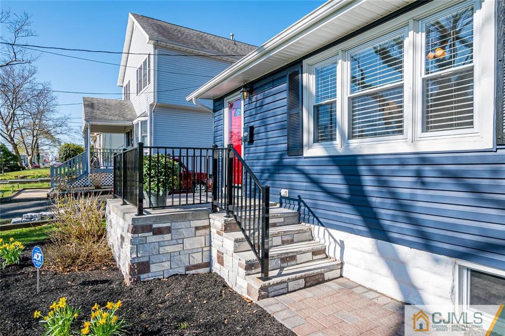 138 Rudolph Avenue Rahway, NJ 07065 - Photo 3 of 31 Gallery Image 3