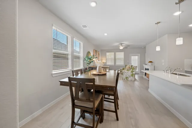 $2,500 | 17466 Buckeye Branch, Conroe, TX 77385