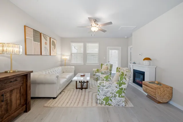 $2,500 | 17466 Buckeye Branch, Conroe, TX 77385