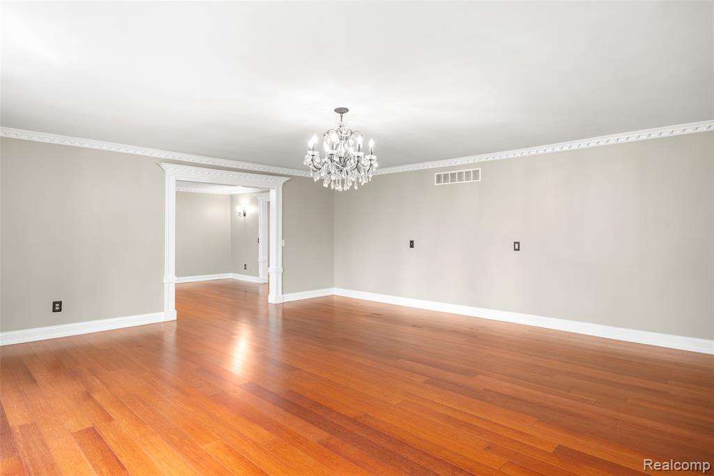 685 North Beck Road Canton, MI 48187 - Photo 4 of 40