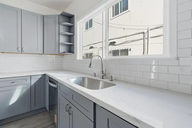 $799,999 | 2658 23rd Avenue, Oakland, CA 94606