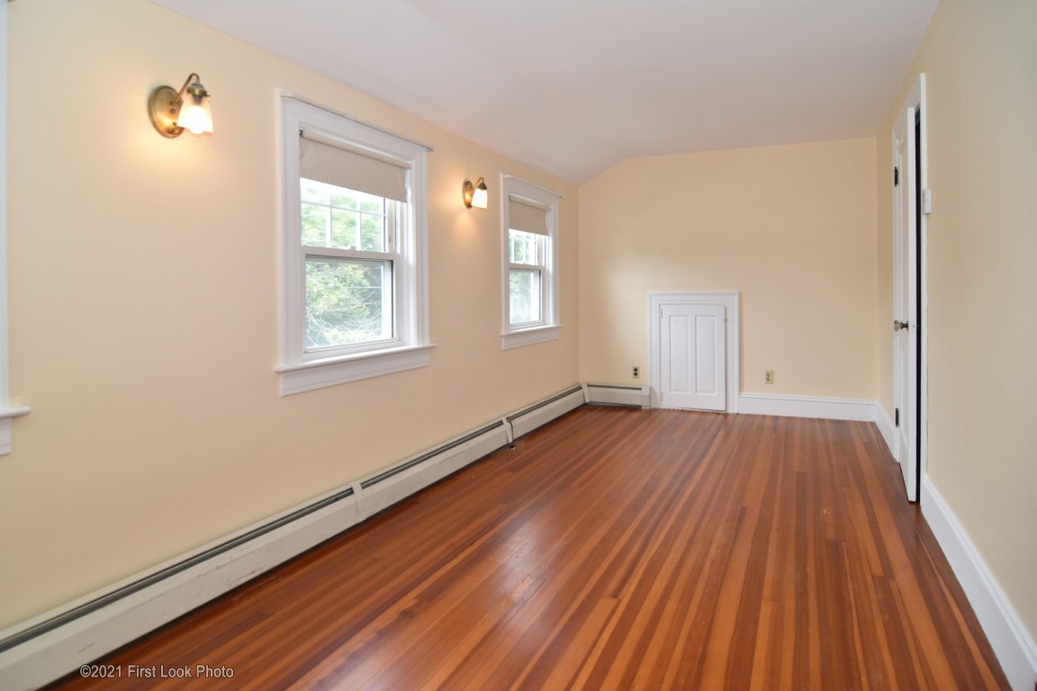 884 Main Street Warren, RI 02885 - Photo 16 of 32