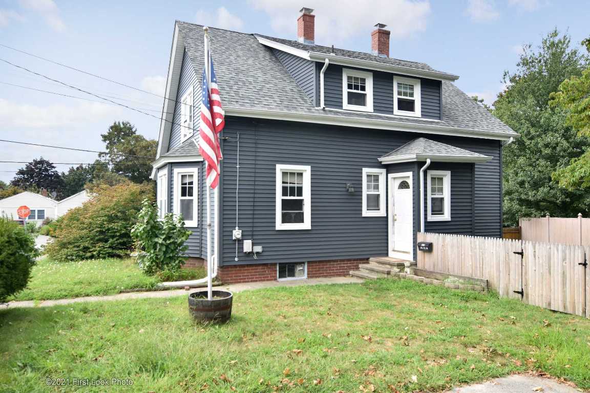 884 Main Street Warren, RI 02885 - Photo 24 of 32