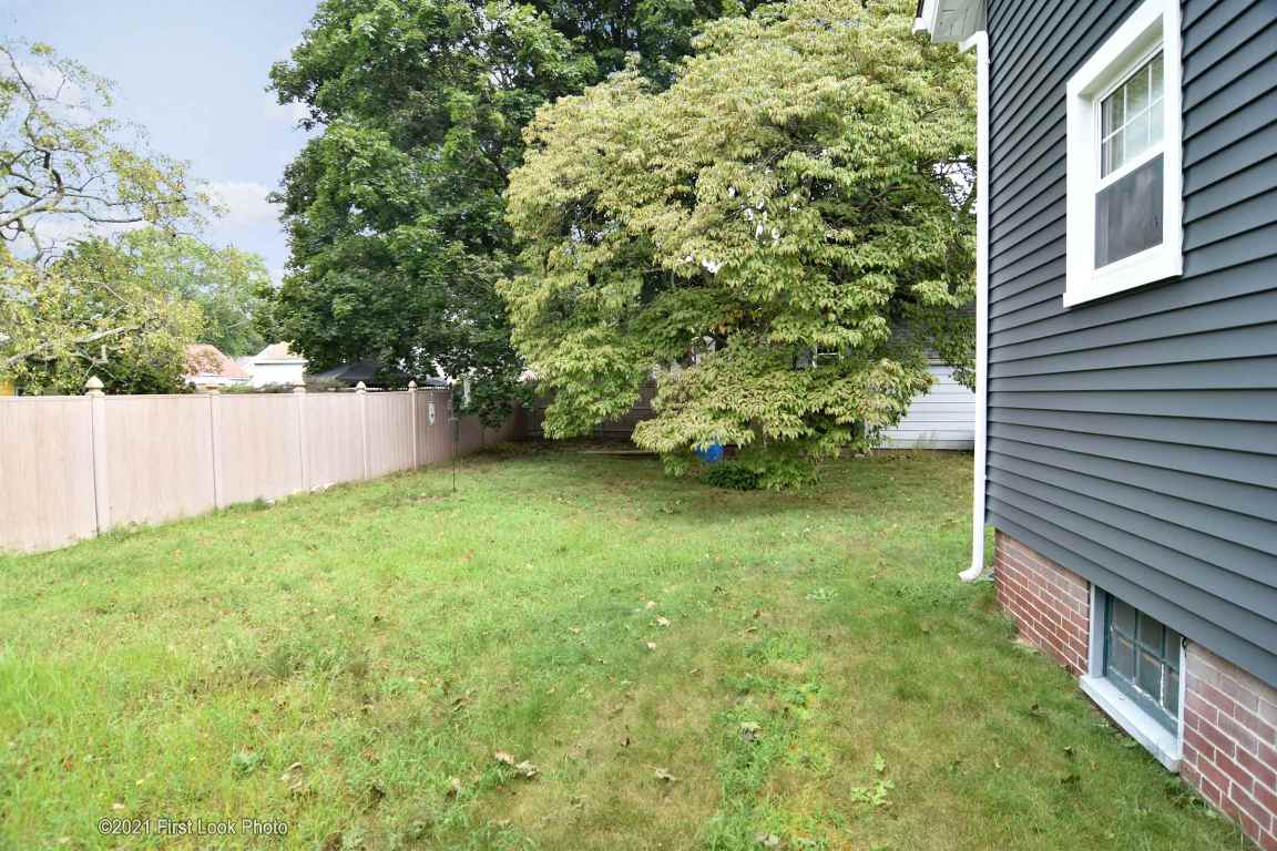 884 Main Street Warren, RI 02885 - Photo 29 of 32