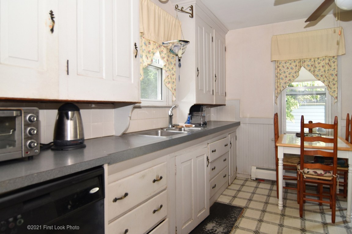 884 Main Street Warren, RI 02885 - Photo 9 of 32