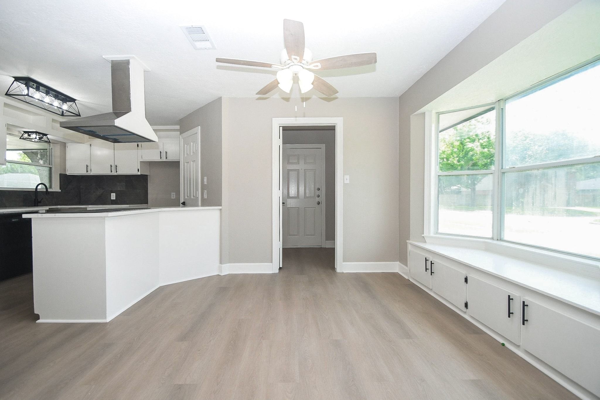 29003 Raestone Street Spring, TX 77386 - Photo 9 of 21 Stand along breakfast room open to kitchen and living room!