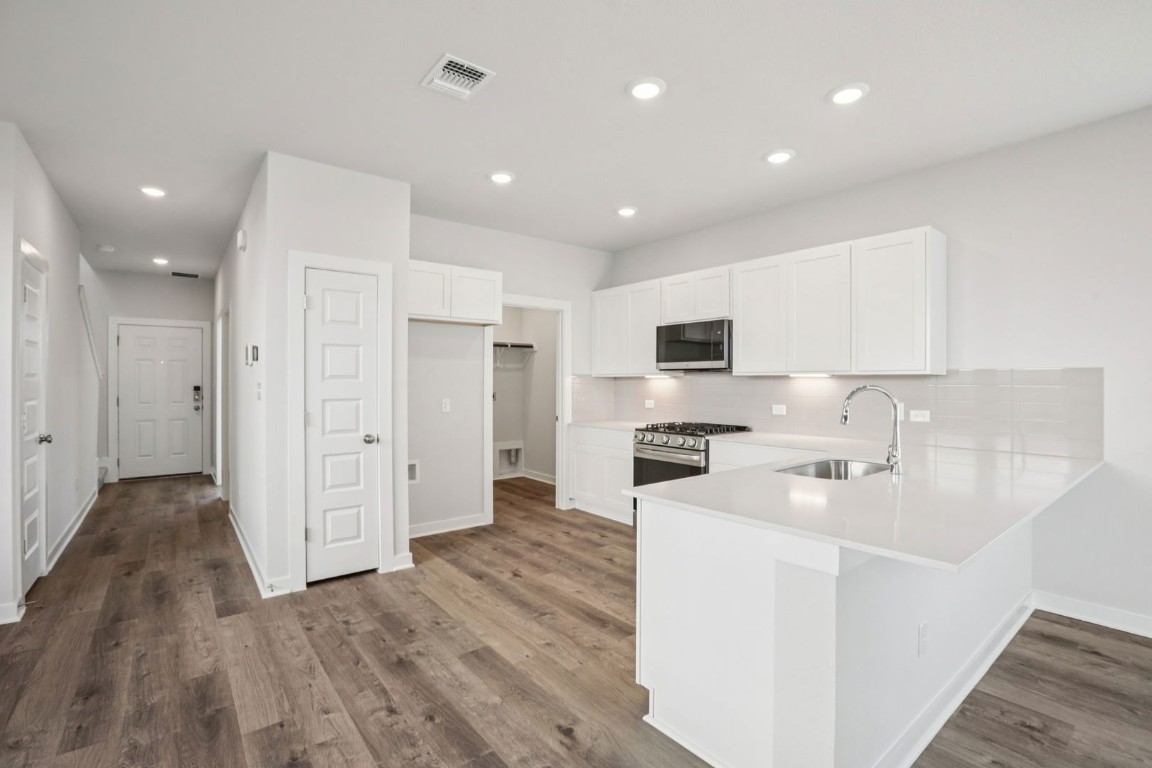 2090 Alice Jay Way Round Rock, TX 78665 - Photo 7 of 38