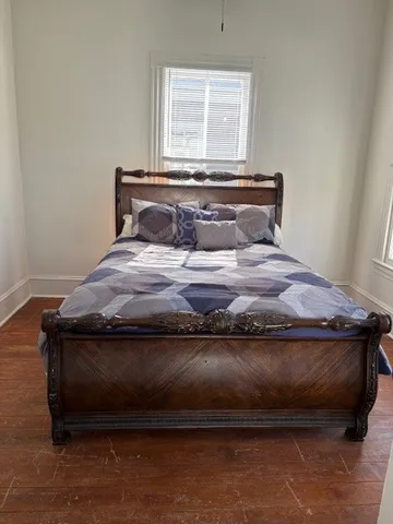 $1,700 | 606 14th Street, Galveston, TX 77550