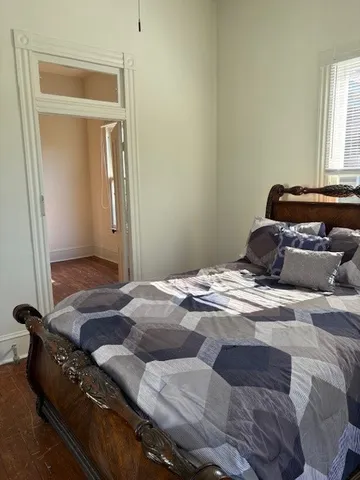 $1,700 | 606 14th Street, Galveston, TX 77550