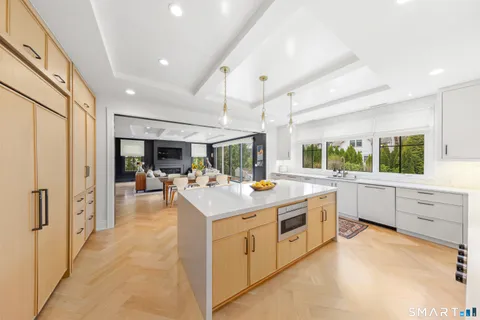 $5,100,000 | 15 Roosevelt Road, Westport, CT 06880