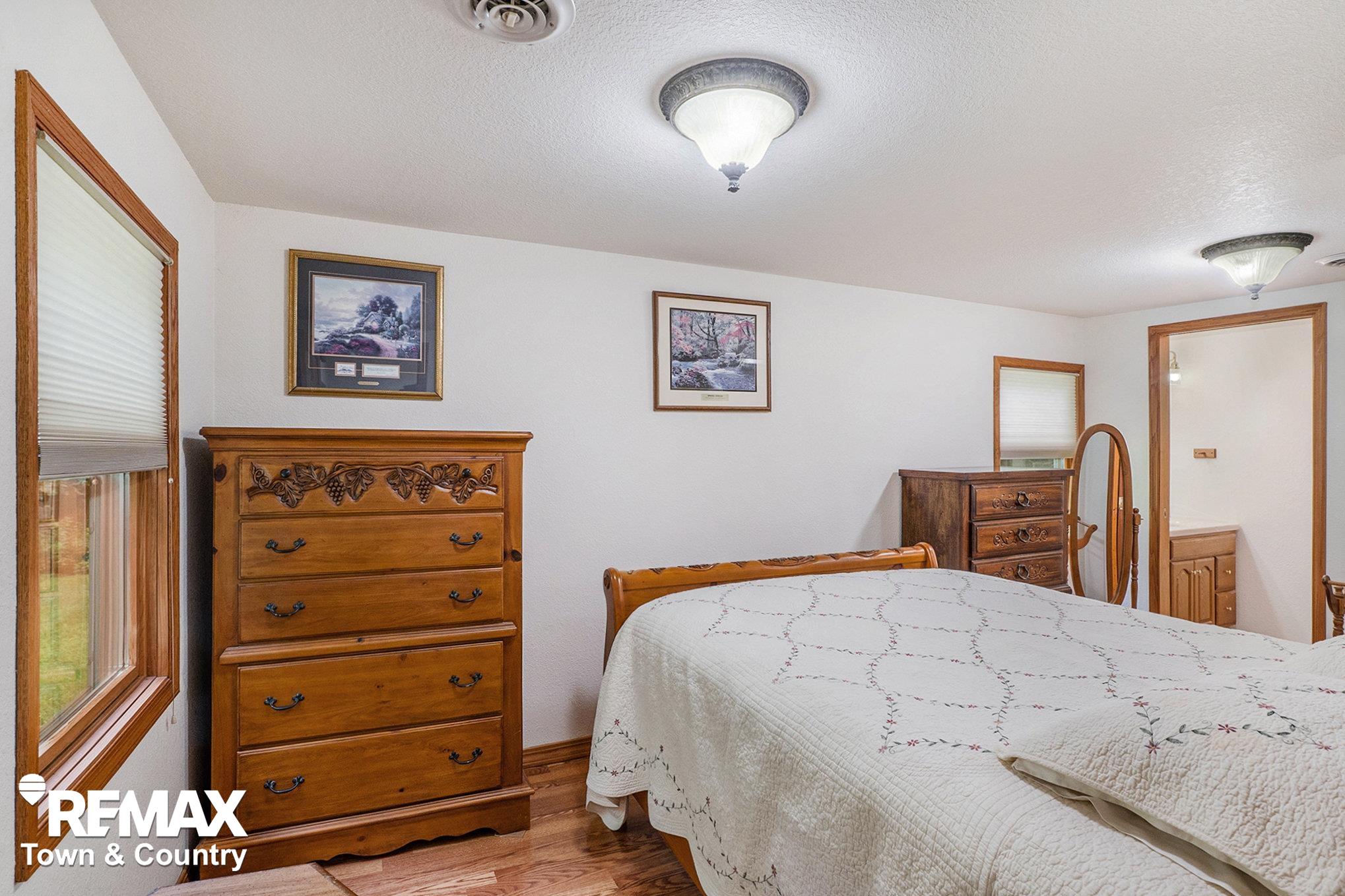 5287 Lewis Road Beaverton, MI 48612 - Photo 12 of 36 50118173-11.JPG