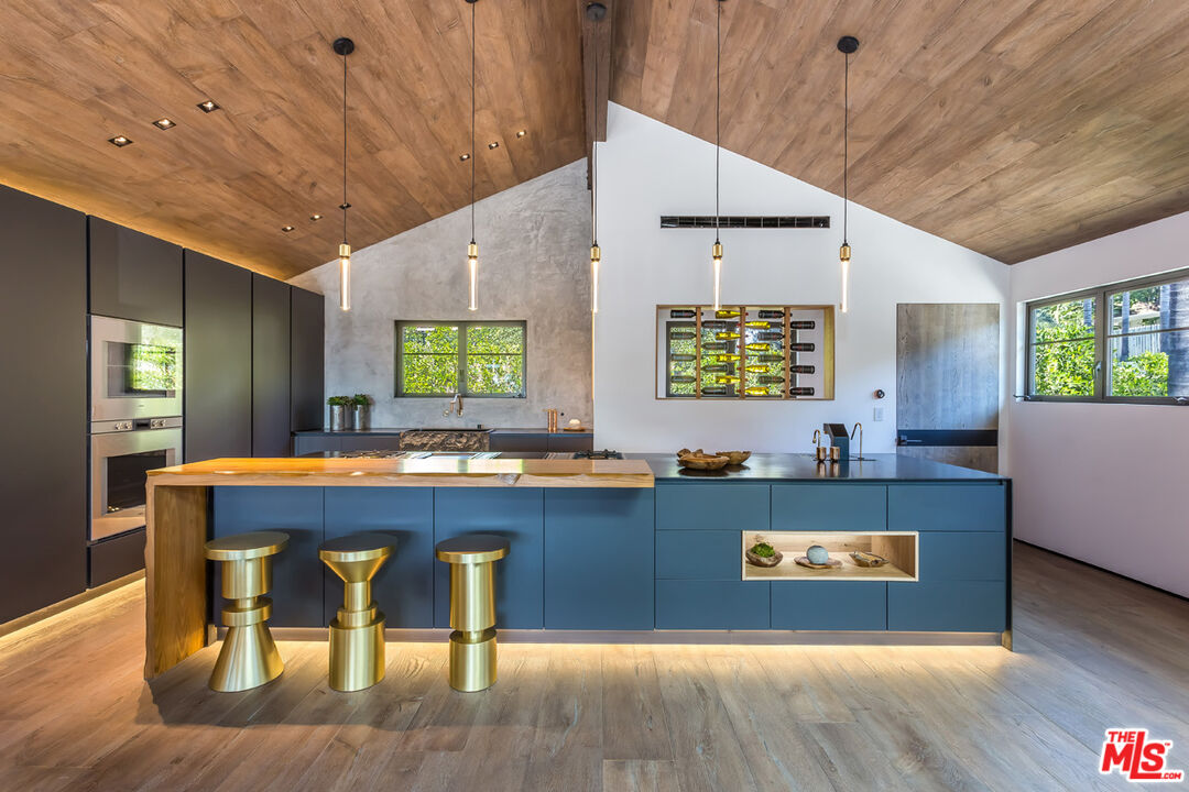 1707 Rising Glen Road Los Angeles, CA 90069 - Photo 20 of 54