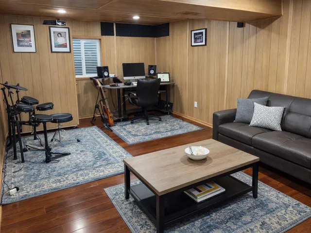 $429,500 | 862 Omaha Court, Carol Stream, IL 60188