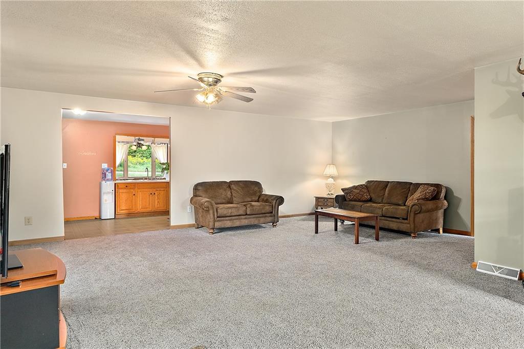 190 Spring Run Road Butler, PA 16001 - Photo 14 of 20 Gallery Image 14