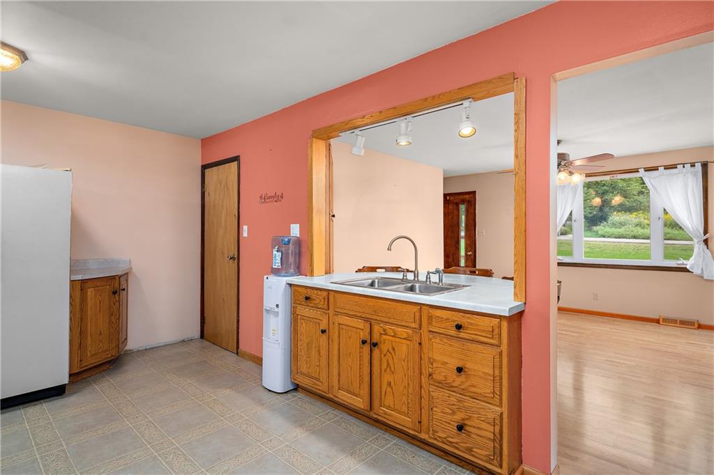190 Spring Run Road Butler, PA 16001 - Photo 7 of 20 Gallery Image 7