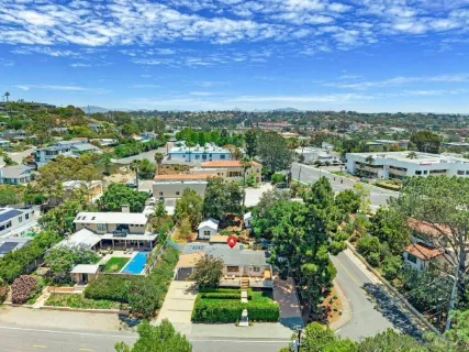$3,650,000 | 308-10 Glenmont Drive, Solana Beach, CA 92075