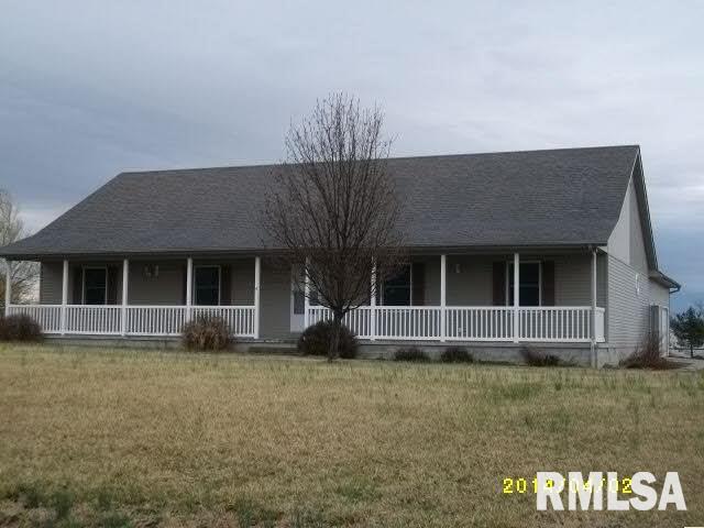 3554 Robin Road Salem, IL 62881 - Photo 1 of 16