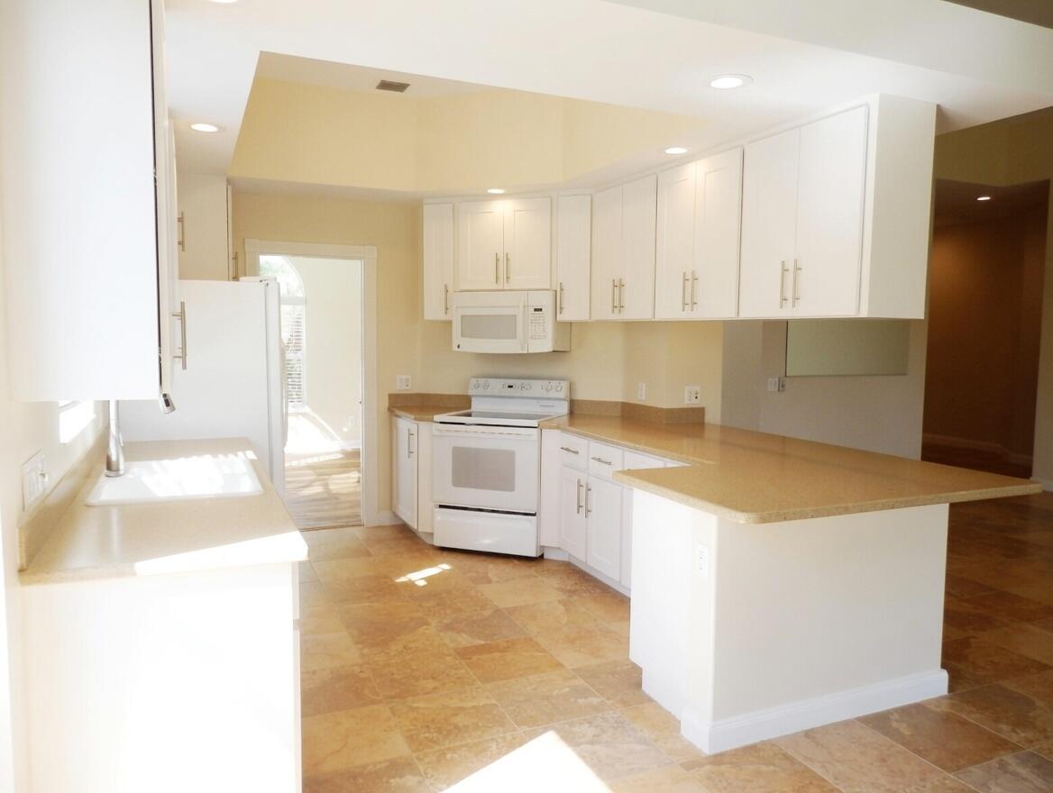 11547 Southwest Rockingham Drive Port St. Lucie, FL 34987 - Photo 10 of 45 KItchen grok