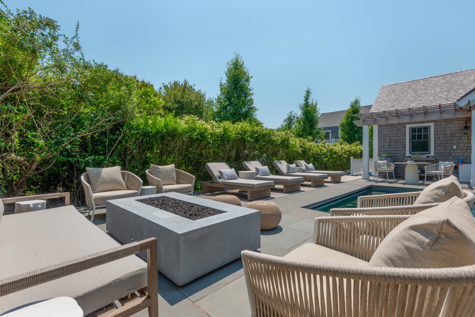 84 Cliff Road Nantucket, MA 02554 - Photo 50 of 52 Gallery Image 50