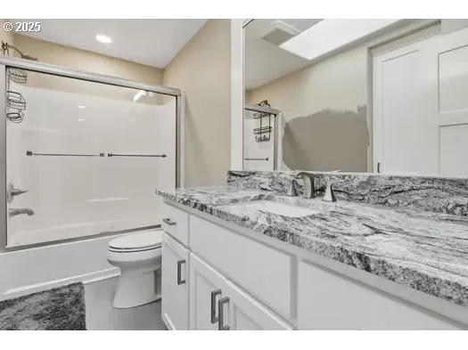 $530,000 | 2701 Southwest Latourell Place, Troutdale, OR 97060