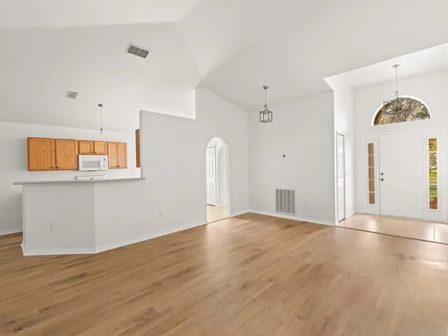 $2,000 | 152 Morgan Circle, Sebastian, FL 32958