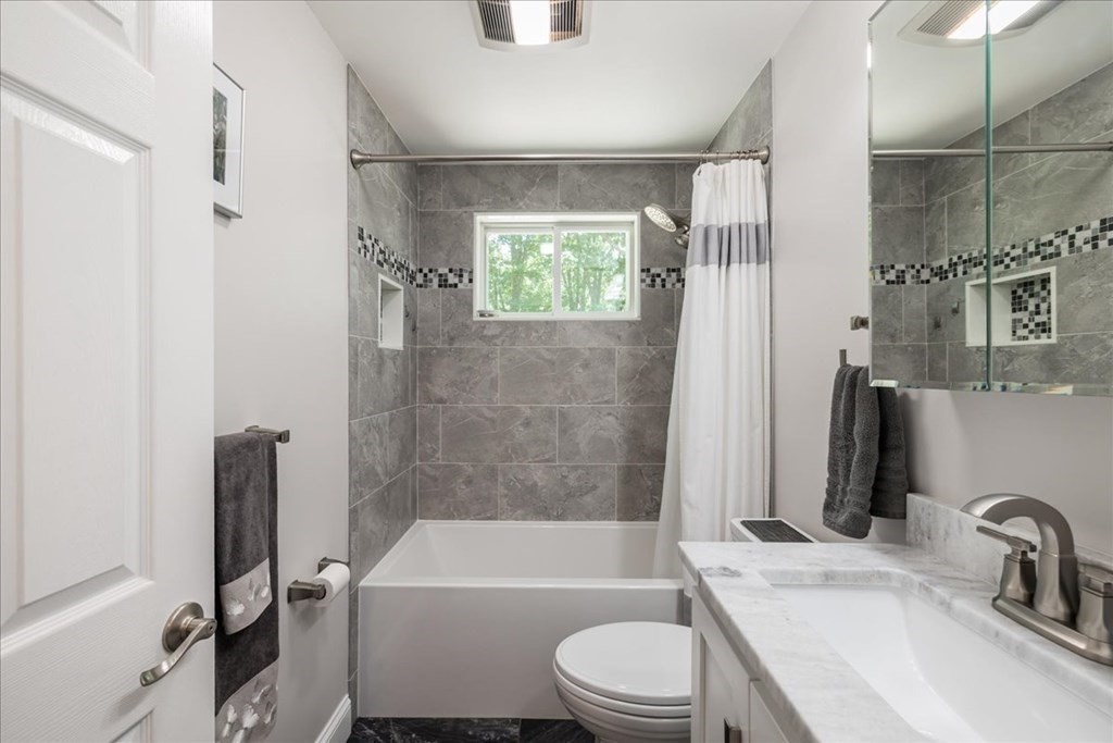 76 Commonwealth Road Lynn, MA 01904 - Photo 16 of 40 Gallery Image 16