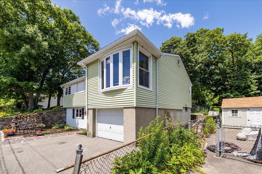 76 Commonwealth Road Lynn, MA 01904 - Photo 3 of 40 Gallery Image 3