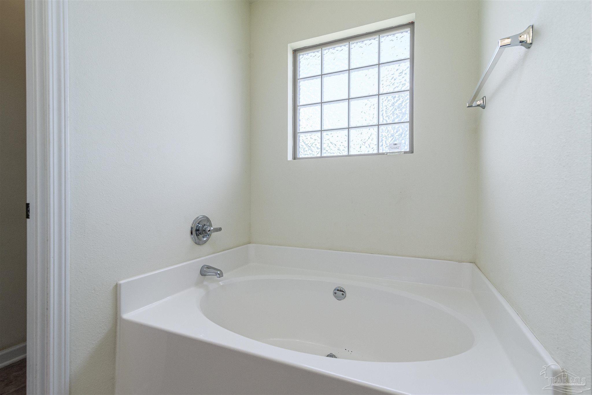 7977 Promise Creek Road Navarre, FL 32566 - Photo 19 of 30 Gallery Image 19