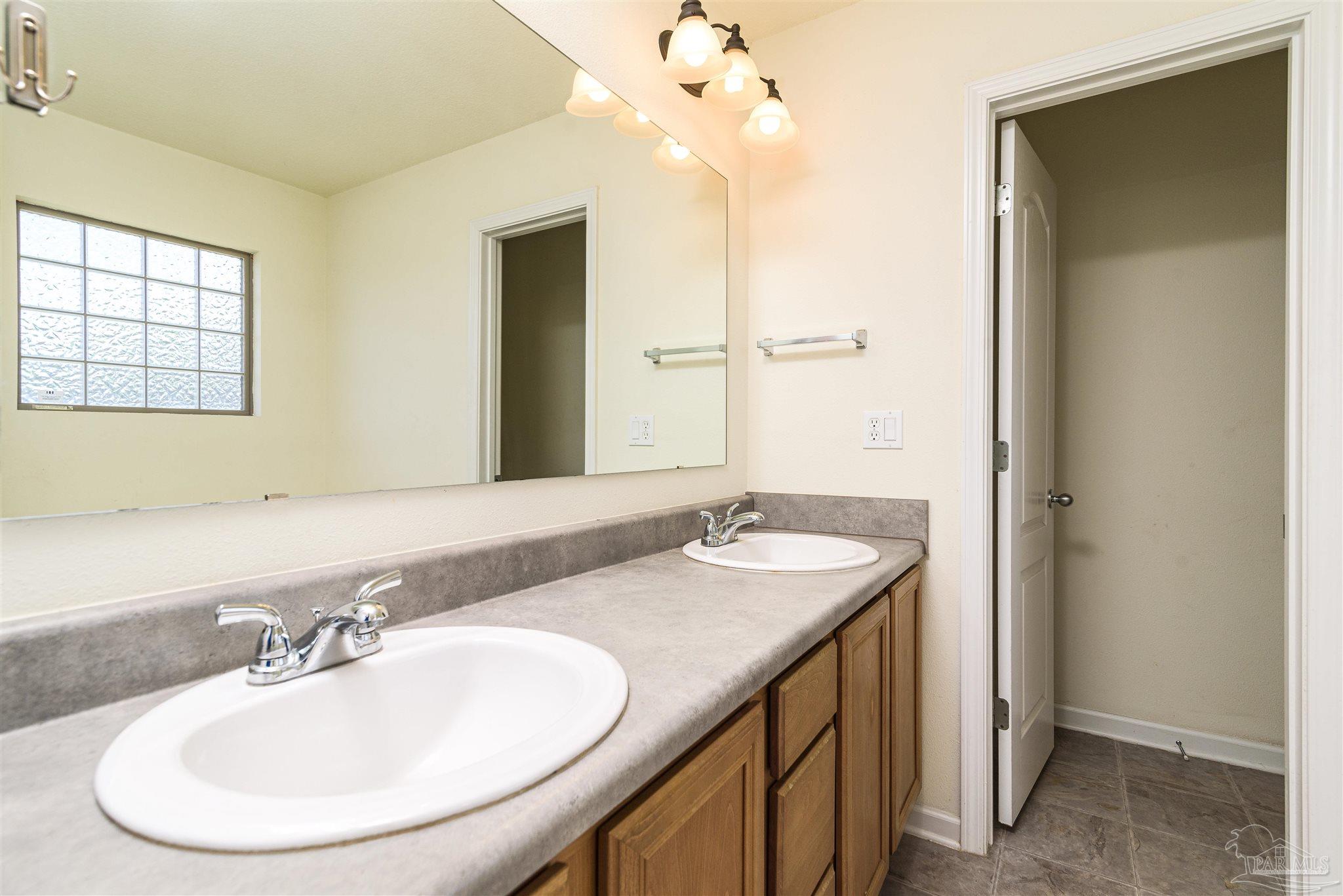 7977 Promise Creek Road Navarre, FL 32566 - Photo 21 of 30 Gallery Image 21