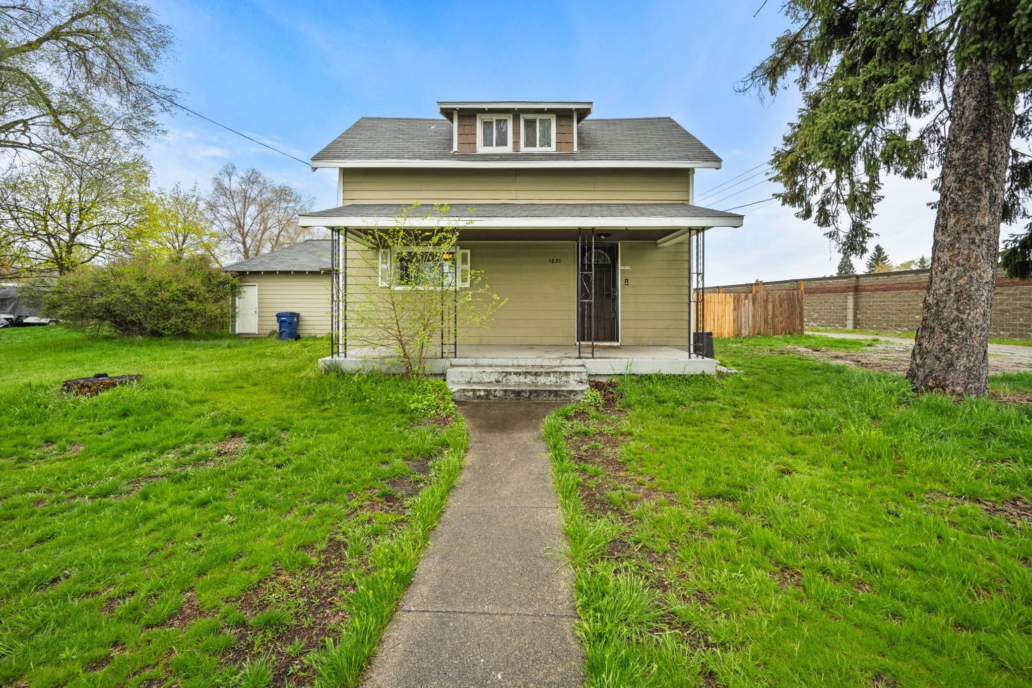 1831 North Woodruff Road Spokane Valley, WA 99206 - Photo 2 of 30