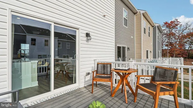 $379,990 | 155 Willett Holw Street, Stephens City, VA 22655