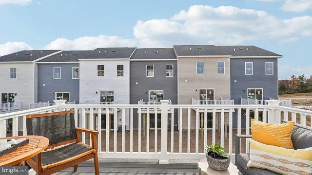 $379,990 | 155 Willett Holw Street, Stephens City, VA 22655