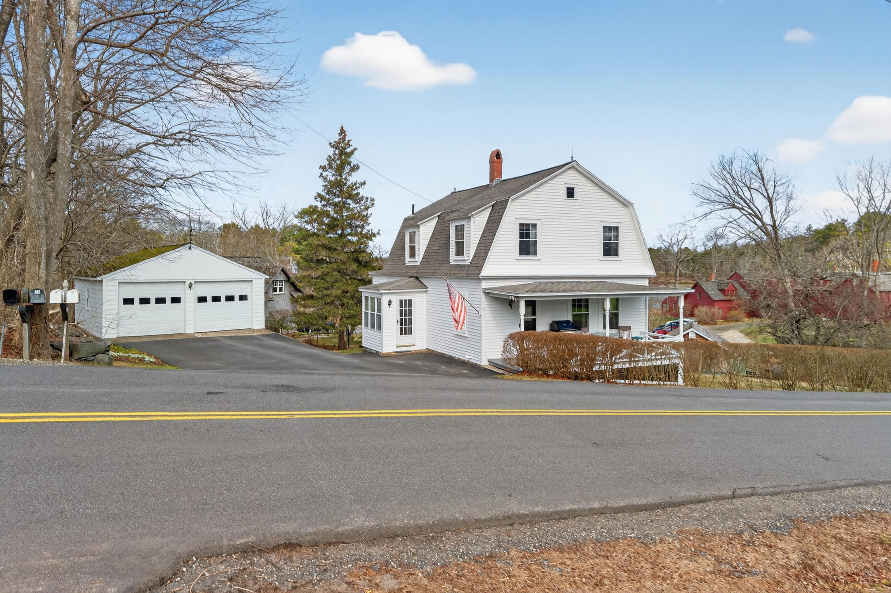 17 Seabury Road York, ME 03909 - Photo 18 of 21 Two car garage