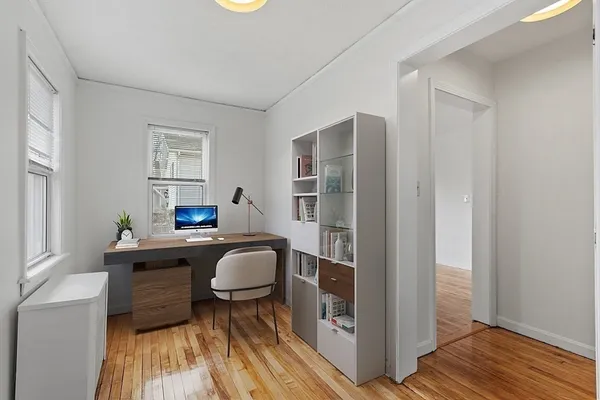 $2,800 | 23 Carver Street, Worcester, MA 01604