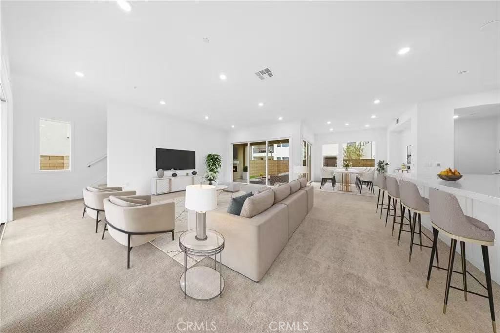 258 Sora Irvine, CA 92618 - Photo 4 of 7