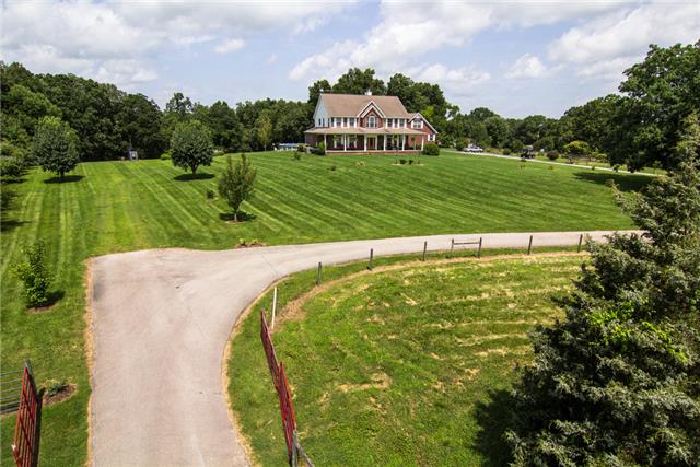 2487 Fred White Road Columbia, TN 38401 - Photo 2 of 20 Gallery Image 2