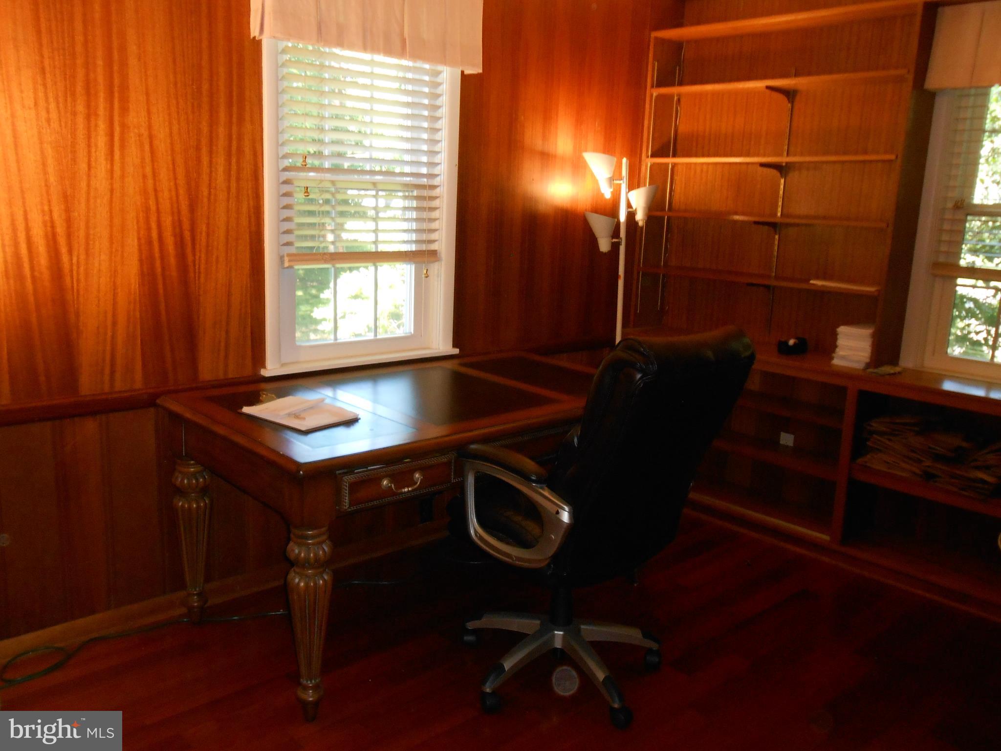 127 Murphy Road Wilmington, DE 19803 - Photo 15 of 28 Den / Office first floor