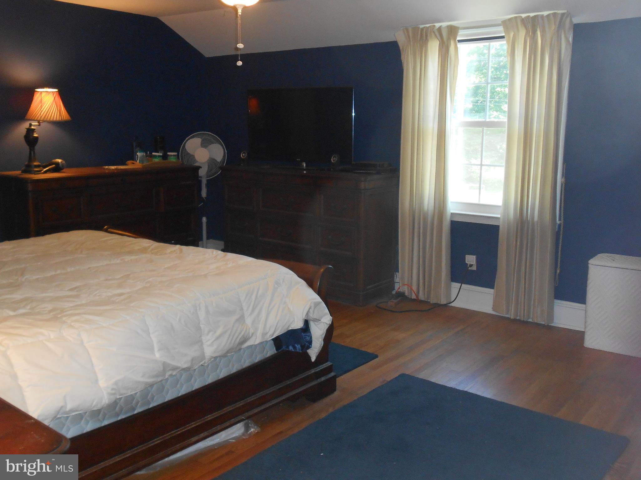 127 Murphy Road Wilmington, DE 19803 - Photo 16 of 28 Master Bedroom