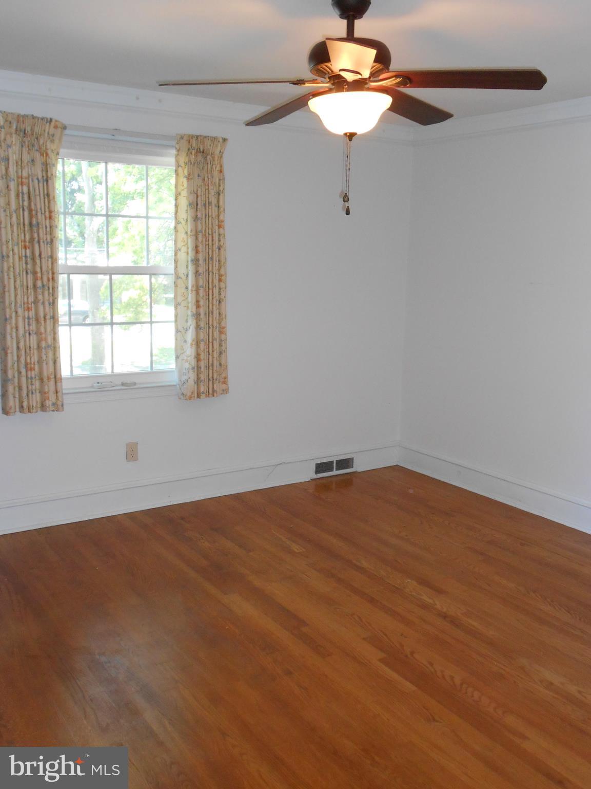 127 Murphy Road Wilmington, DE 19803 - Photo 19 of 28 Bedroom 2