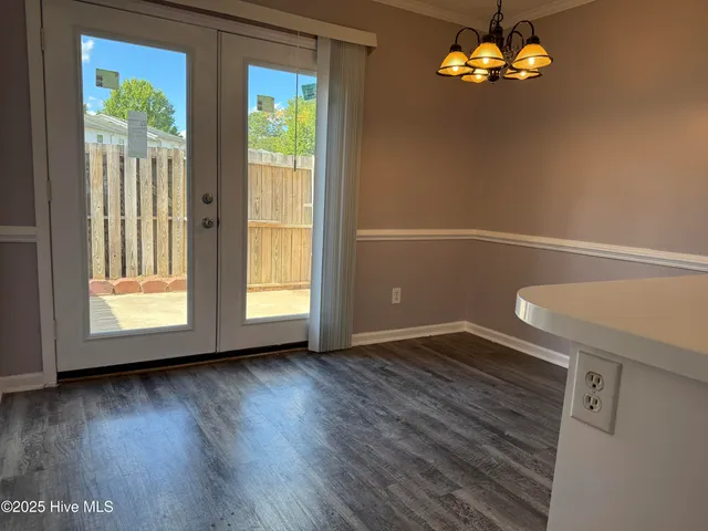 $1,200 | 920 Spring Forest Road, Unit L6, Greenville, NC 27834