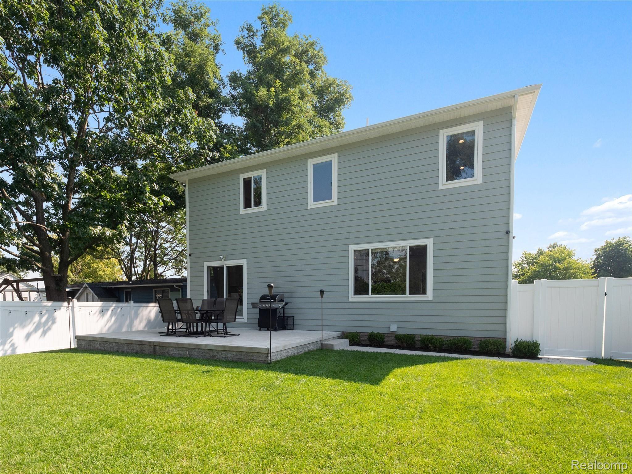 2446 Eastern Avenue Rochester, MI 48307 - Photo 47 of 48 4-print-P3711879.jpg