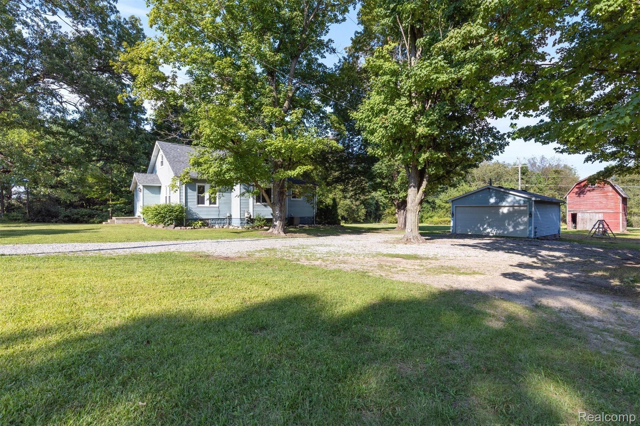 875 County Farm Road Howell, MI 48843 - Photo 27 of 33 07E8D389-A84E-4807-8AA2-E33D6897B56C.jpeg